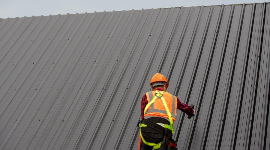 Professional residential roofers in Howells, NE